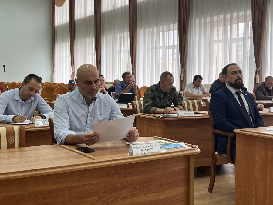Парламентарии просят включить установку всех запланированных светофоров в бюджет будущего года