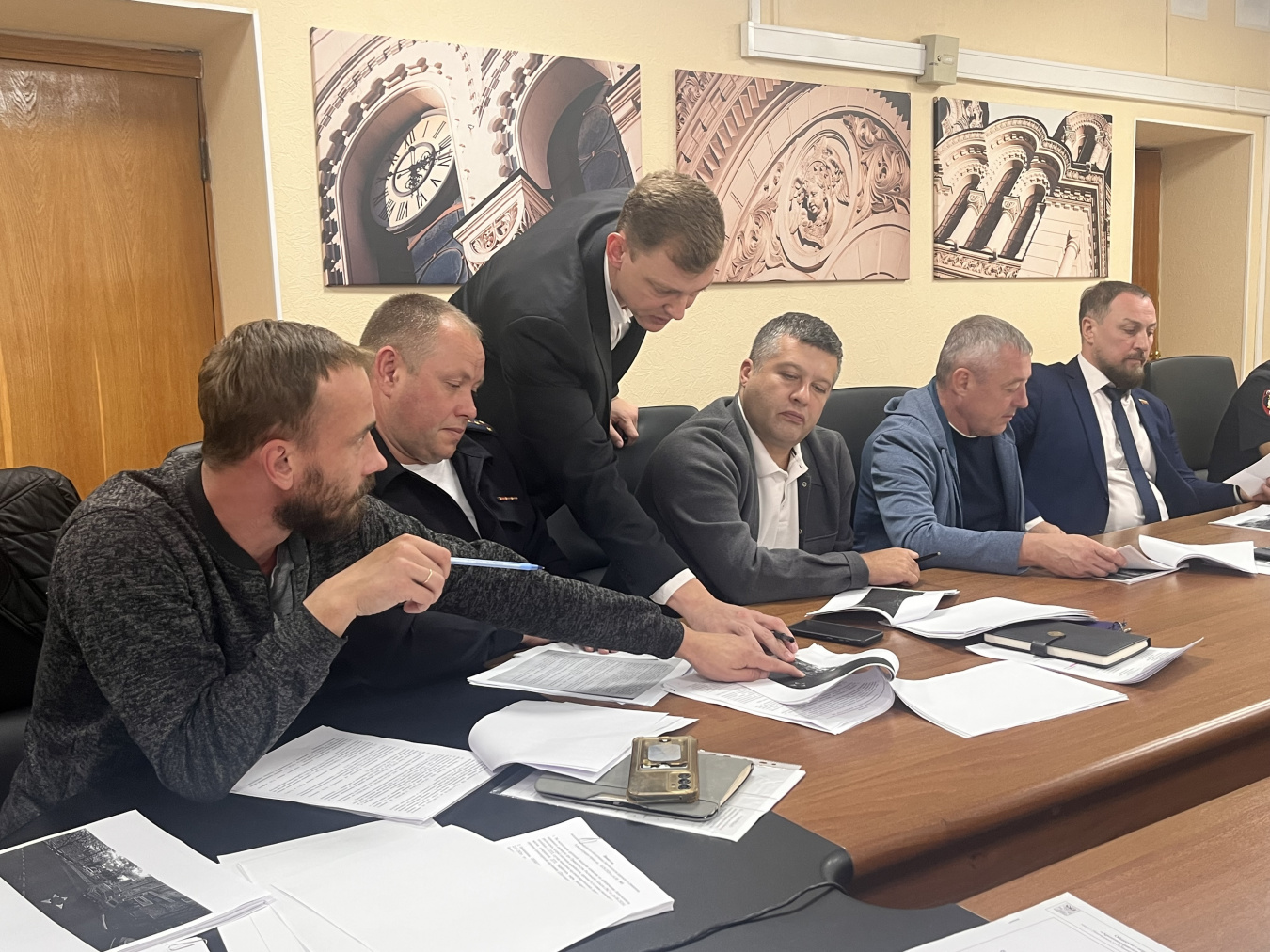 В Новочеркасске идет работа по оборудованию пешеходных переходов