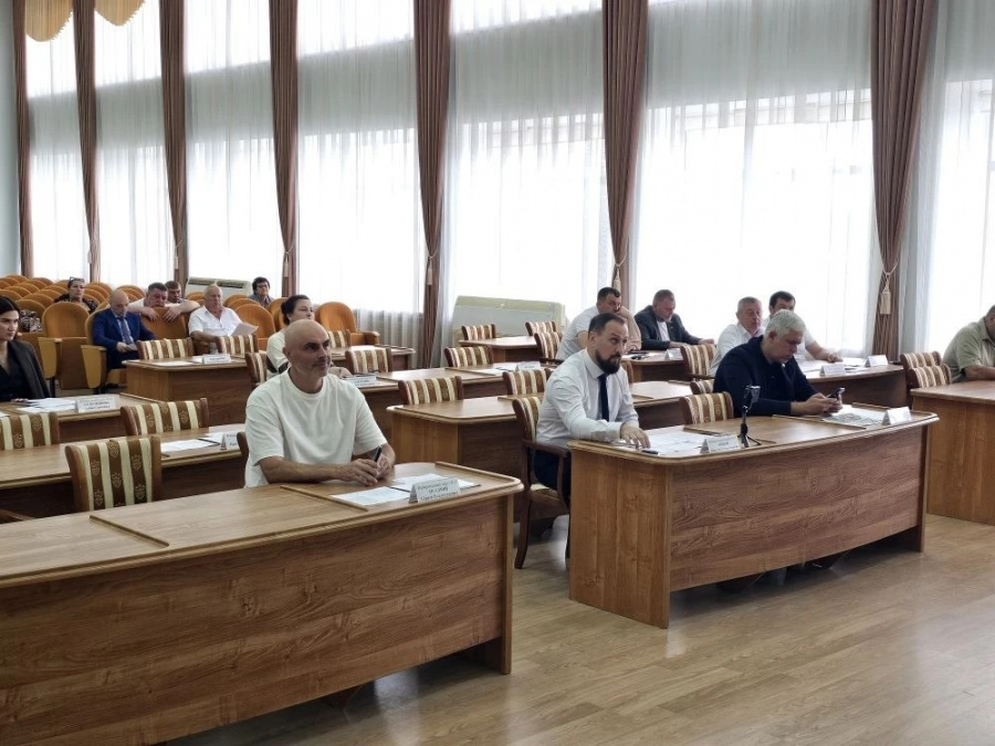 Депутаты отмечают налаженную работу с Департаментом ЖКХ