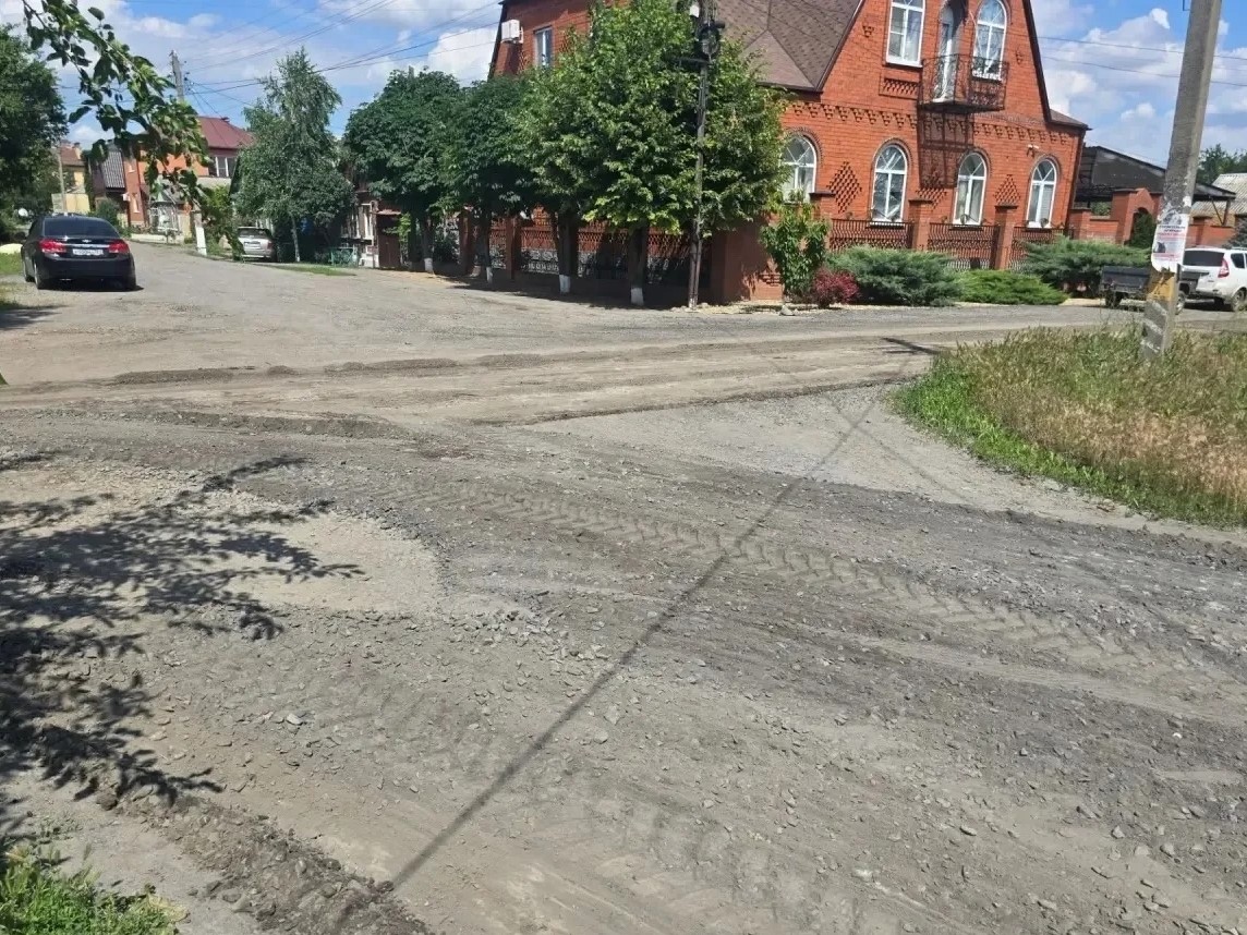 Проведено грейдирование участков улиц Гагарина и Луначарского  