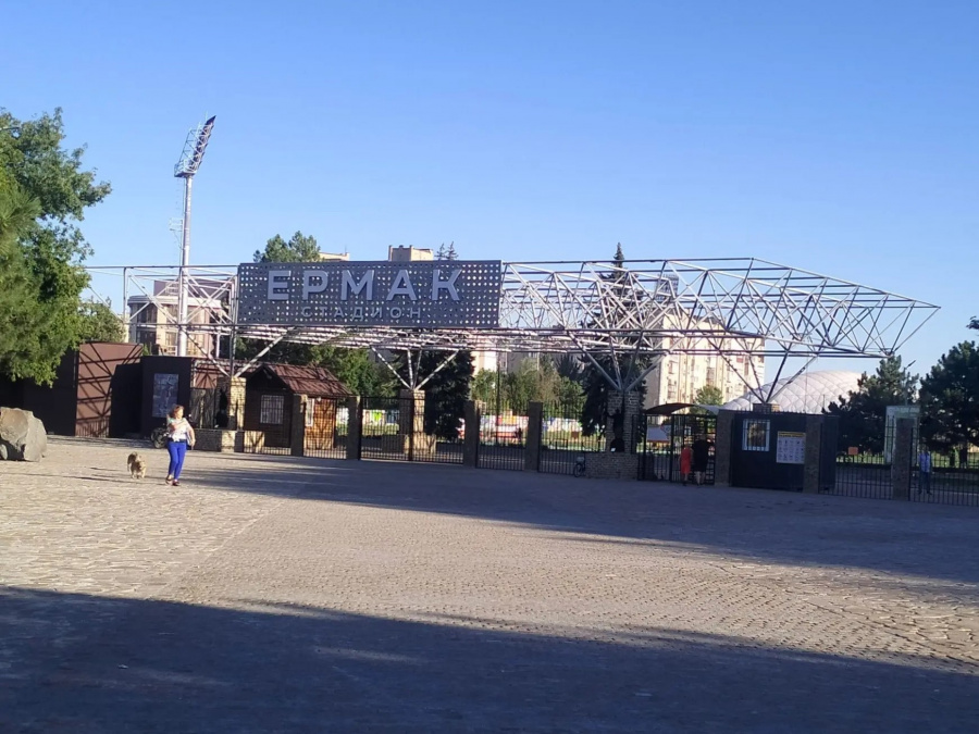 Депутаты оказали помощь спортцентру «Ермак»