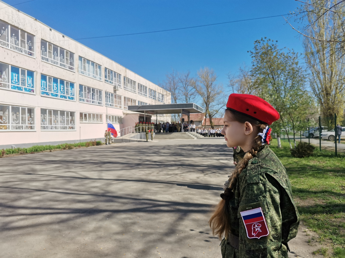 Депутаты оказывают помощь школе №15 