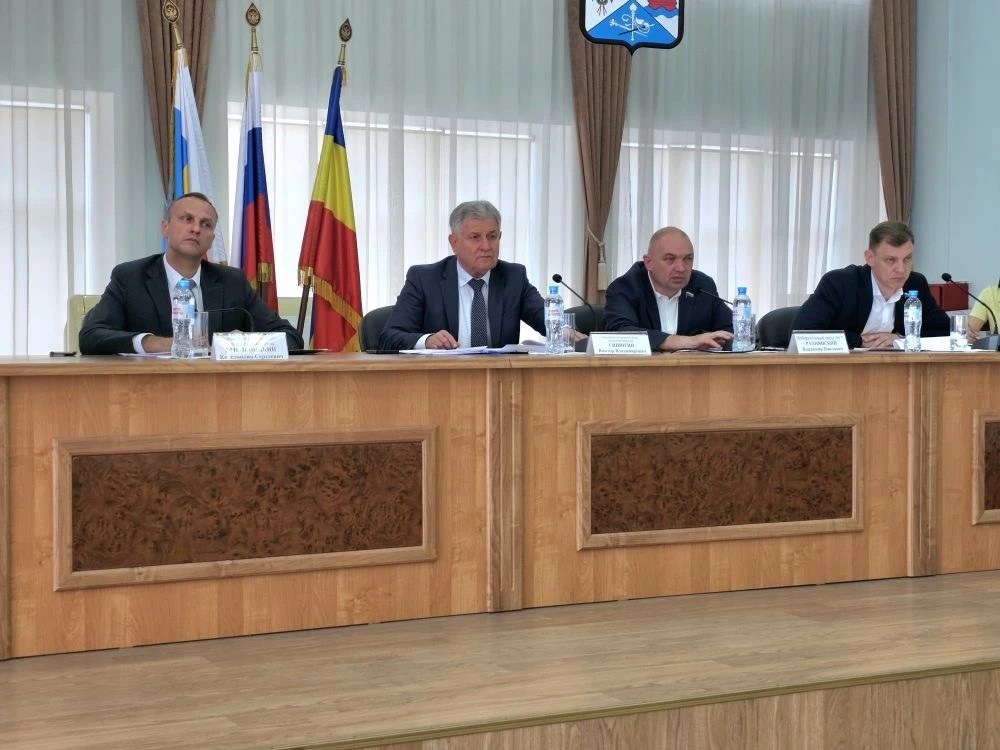 В городской Думе обсудили ход ремонта дорог