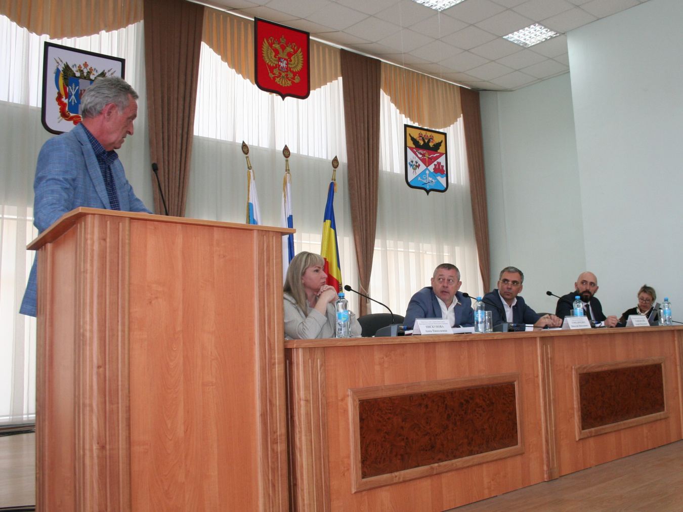 Депутаты усомнились в рациональном подходе к ремонту новочеркасских дорог