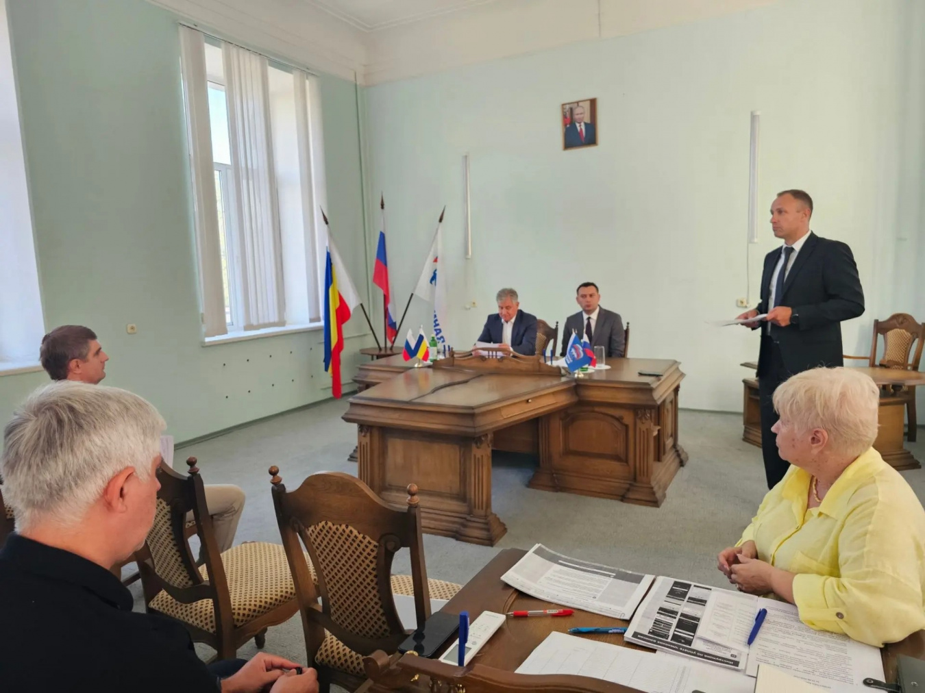 Состоялось заседание политсовета местного отделения партии «ЕДИНАЯ РОССИЯ»