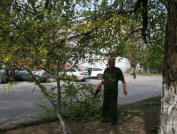 Глава города принял участие в весеннем месячнике благоустройства